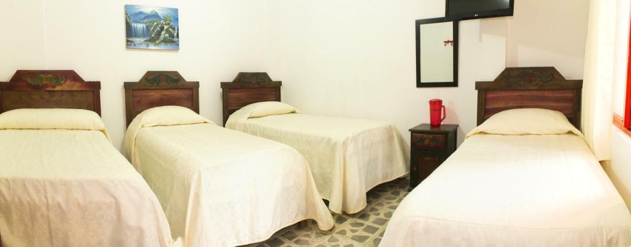 Hotel La Casona Jardín Esterno foto